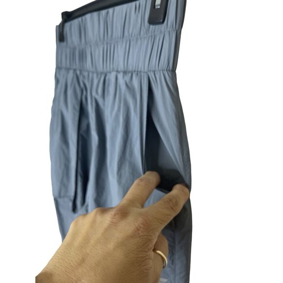 Fabletics Womens Ultra High-Waist Gray Nylon Jogger Track Pant Sz XS Lightweight - Picture 3 of 12